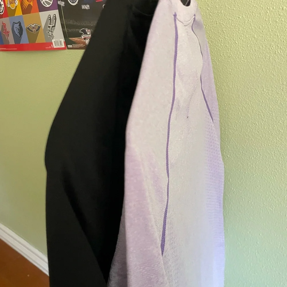 Figs Women's Long Sleeve Tee in Black - Picture 4 of 8